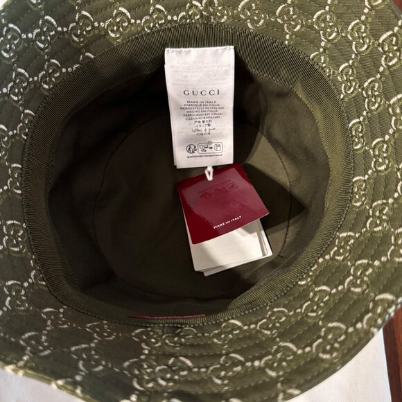 GUCCI $675 Green Cotton GG Shadow Bucket Hat New & Authentic - with original box - Picture 3 of 7